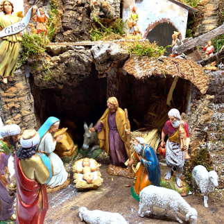 Nativity scene with waterfall, including pump and lights, 45 x 30 x 37 cm