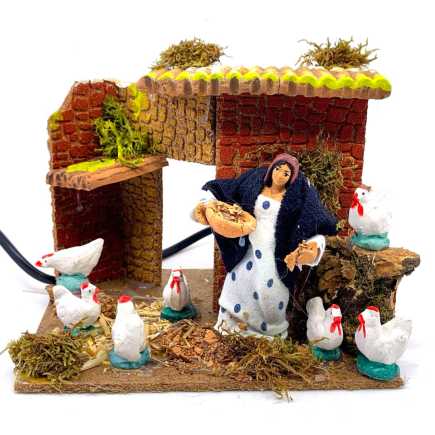 Pollaiola con polli in movimento 9 cm