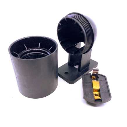 PL28/P - Portalampada a squadra in plastica E27