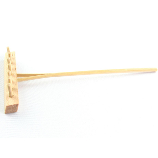 Wooden rake, 11–13 cm