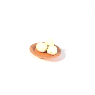 Plate with mozzarella cheeses