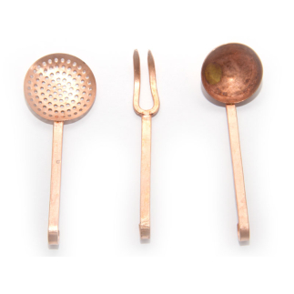Set of three 8 cm ladles