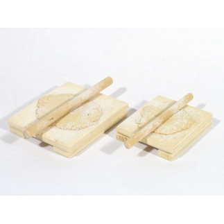 Medium board with rolling pin