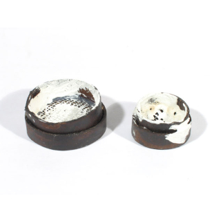Small flour sieve / sifter