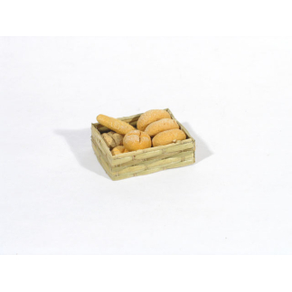 Straw crate with bread - medium