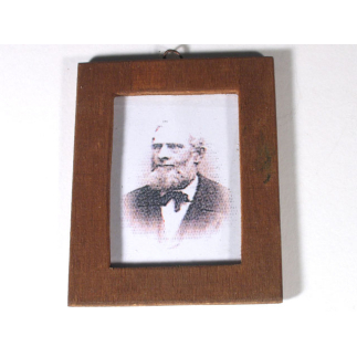 Medium framed picture
