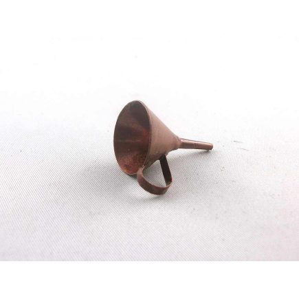 Metal funnel