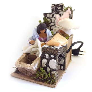 Moving washerwoman - 10/11 cm figurine