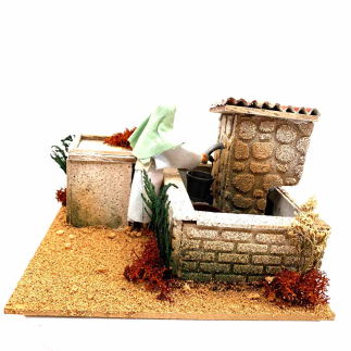 Woman at the fountain in motion for 12 cm nativity figurines